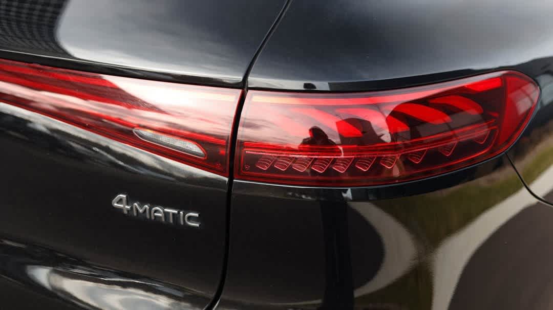 Thumbnail: 2023 Mercedes-Benz EQS - 8