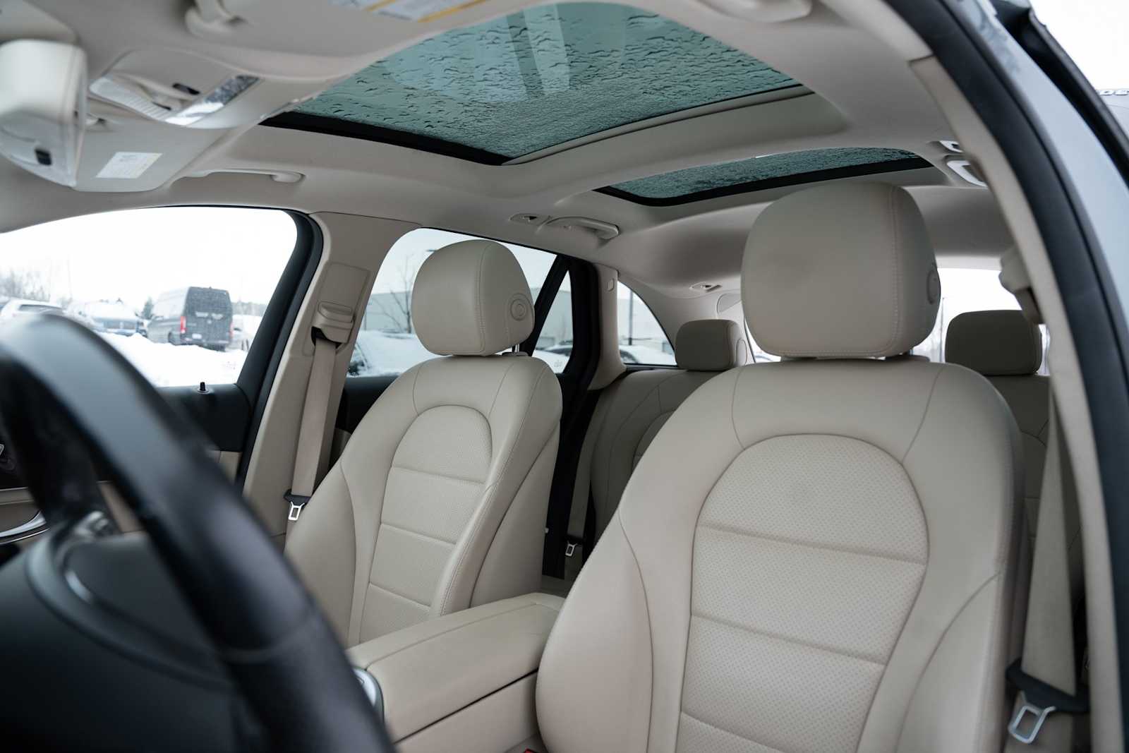 Thumbnail: 2016 Mercedes-Benz GLC - 29