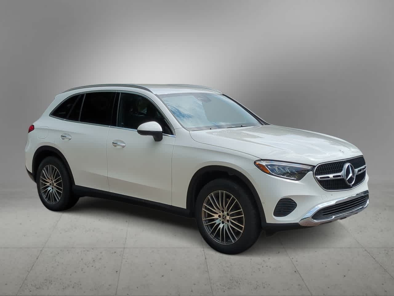 Thumbnail: 2025 Mercedes-Benz GLC - 2