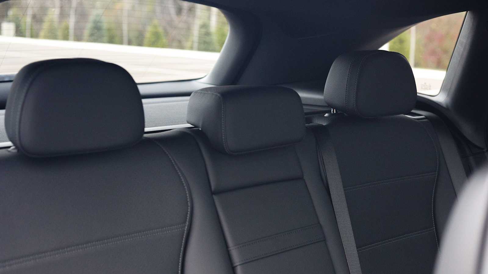 Thumbnail: 2026 Mercedes-Benz GLC - 18