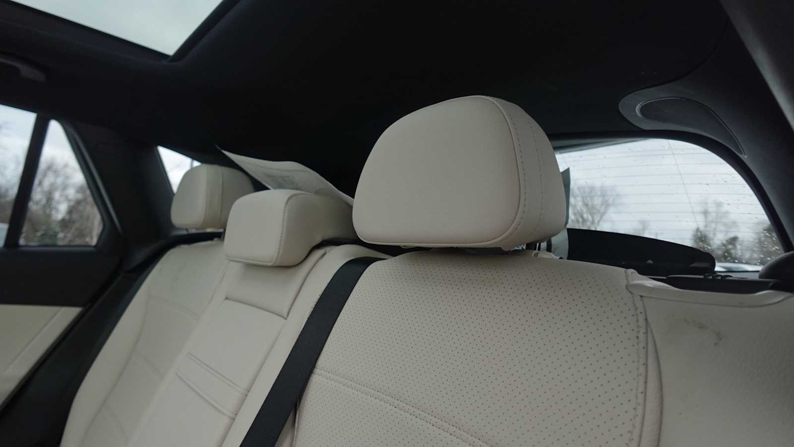 Thumbnail: 2026 Mercedes-Benz GLC - 48