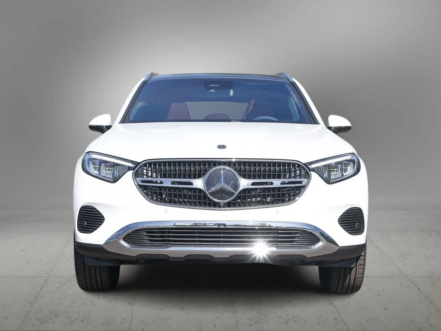 2026 Mercedes Benz GLC 300 4MATIC photo 2