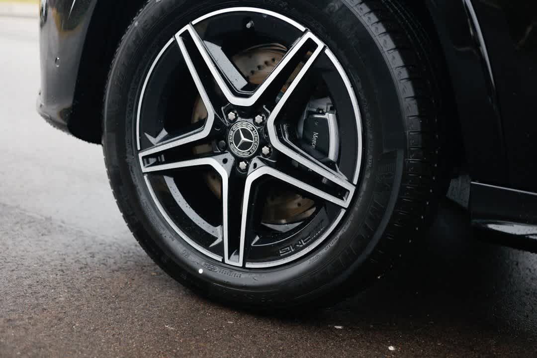 Thumbnail: 2026 Mercedes-Benz GLE - 28