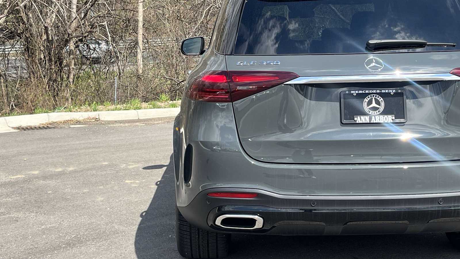 Thumbnail: 2026 Mercedes-Benz GLE - 18