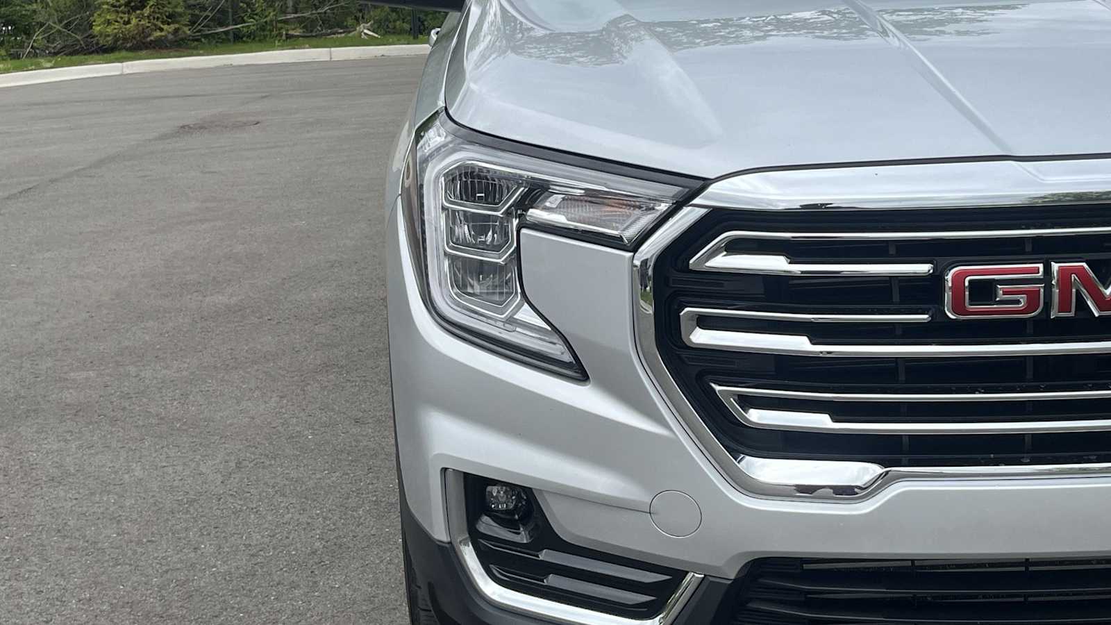 Thumbnail: 2022 GMC Terrain - 20