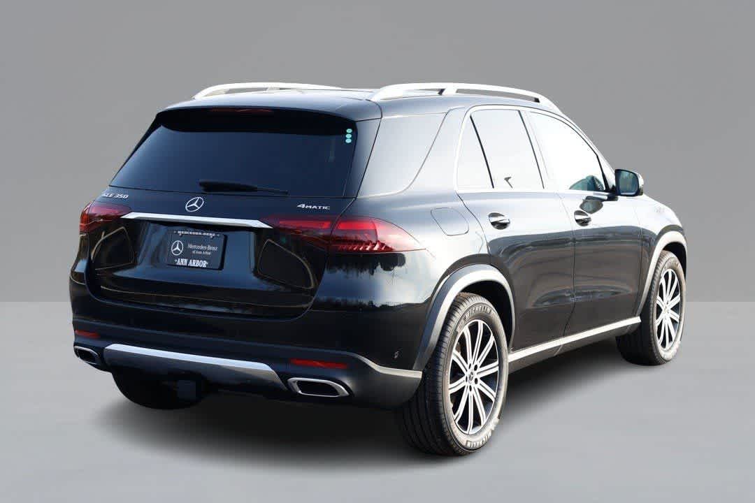 Thumbnail: 2026 Mercedes-Benz GLE - 5