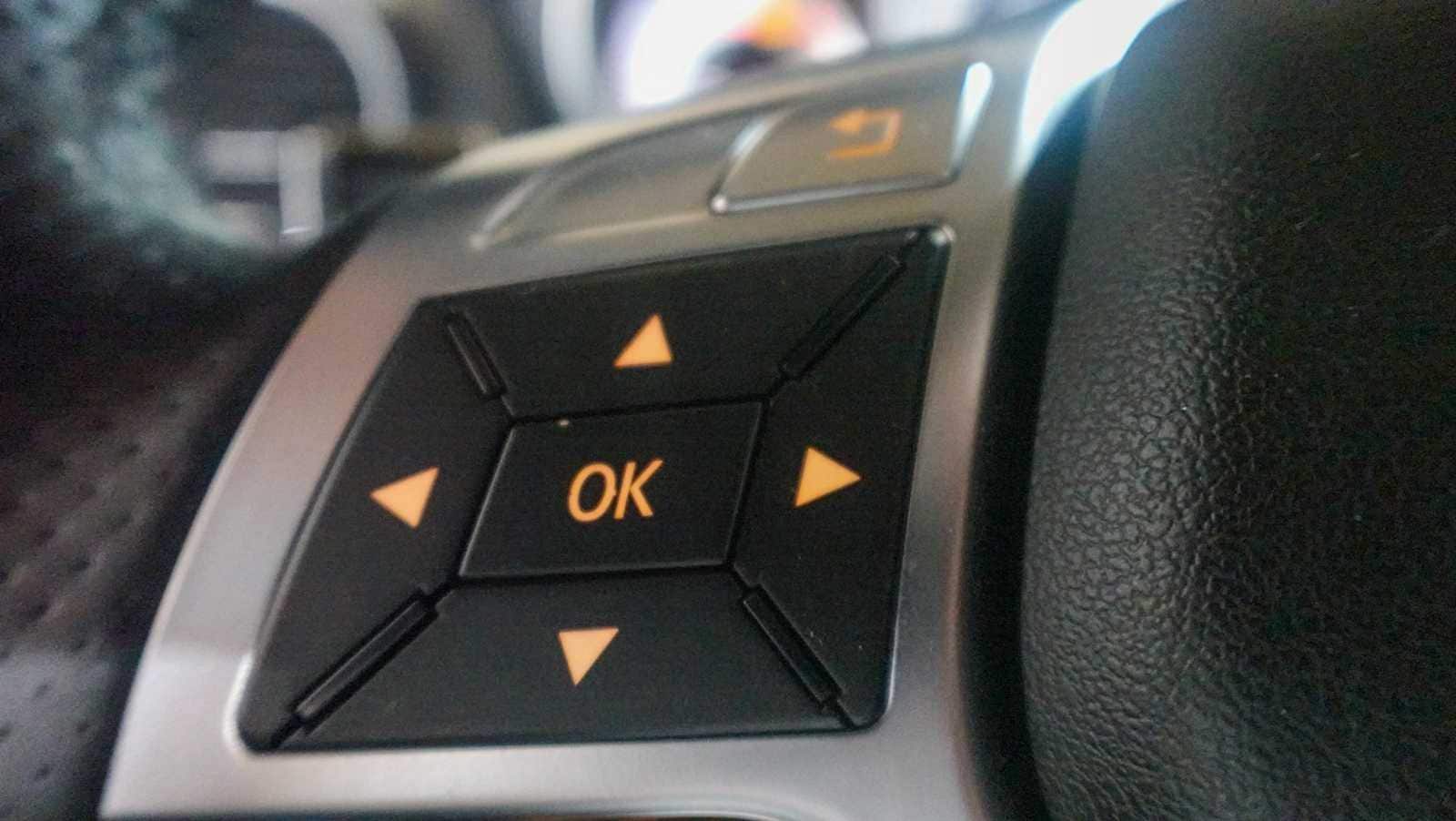 Thumbnail: 2015 Mercedes-Benz C-Class - 30