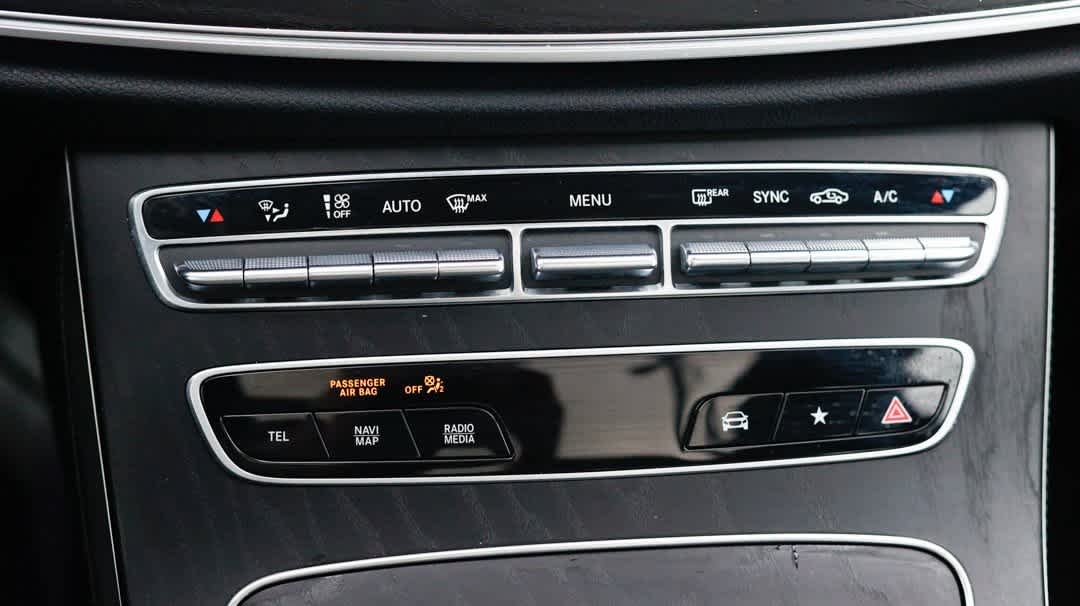 Thumbnail: 2023 Mercedes-Benz E-Class - 22