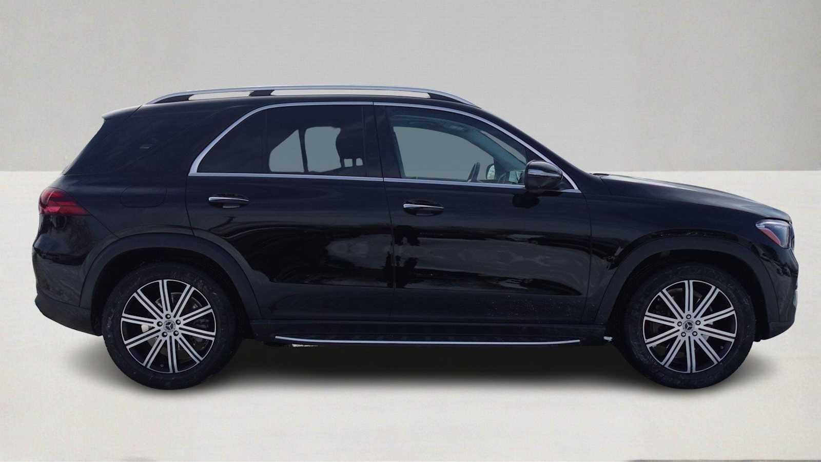 Thumbnail: 2026 Mercedes-Benz GLE - 4