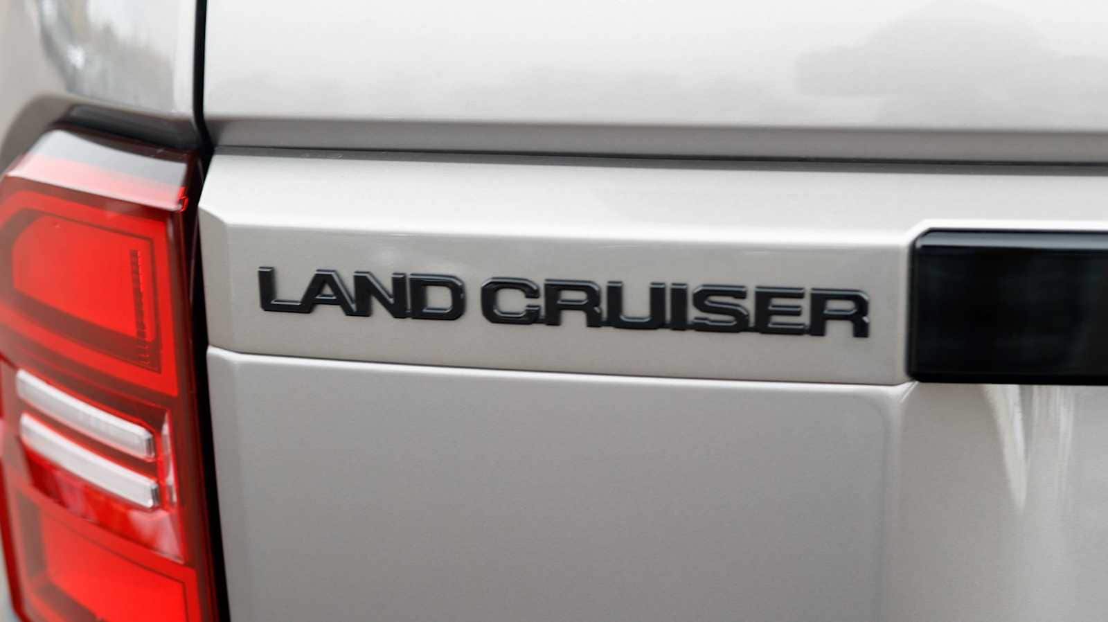 Thumbnail: 2025 Toyota Land Cruiser - 17