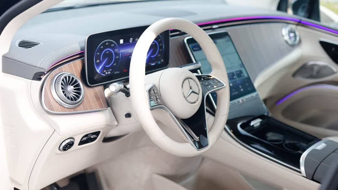 Thumbnail: 2023 Mercedes-Benz EQS - 11