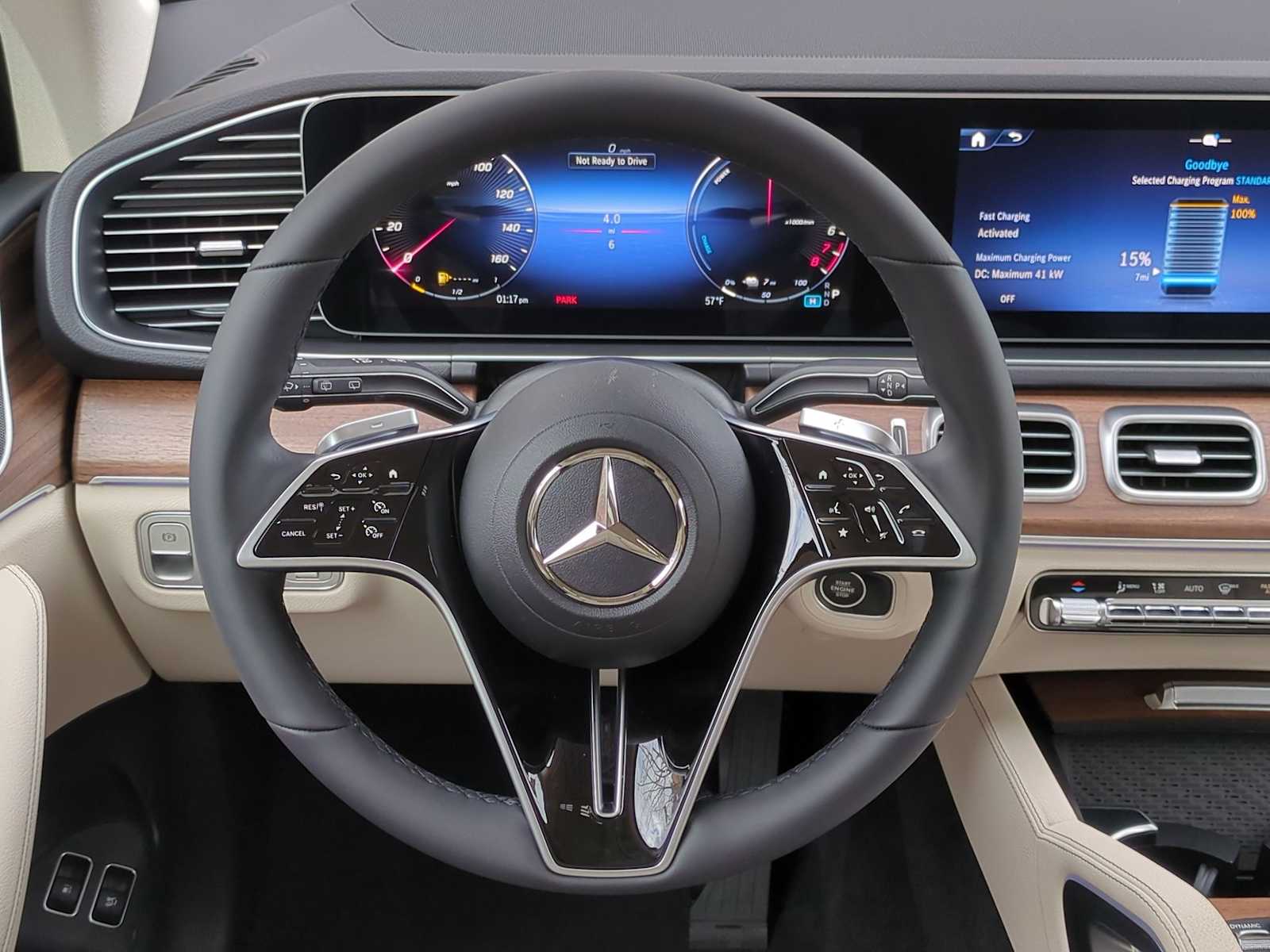 Thumbnail: 2025 Mercedes-Benz GLE - 25