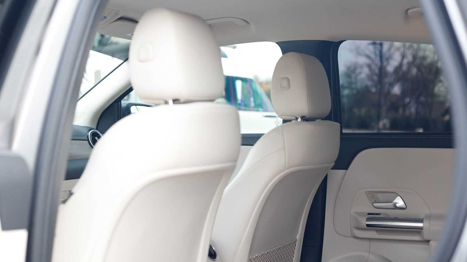 Thumbnail: 2022 Mercedes-Benz GLA - 26