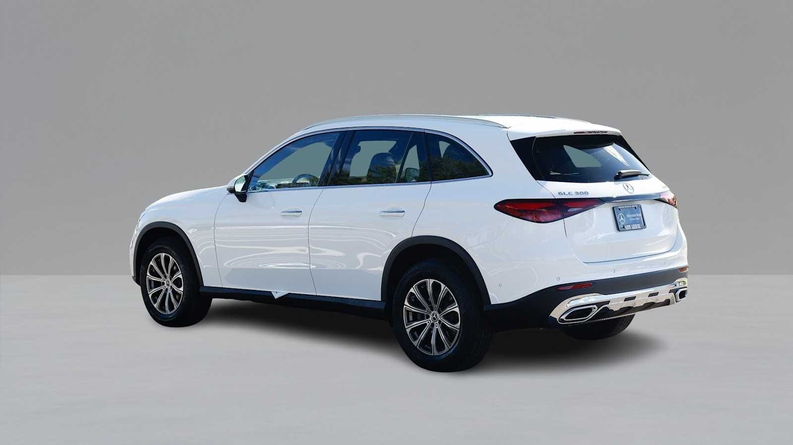 Thumbnail: 2026 Mercedes-Benz GLC - 7