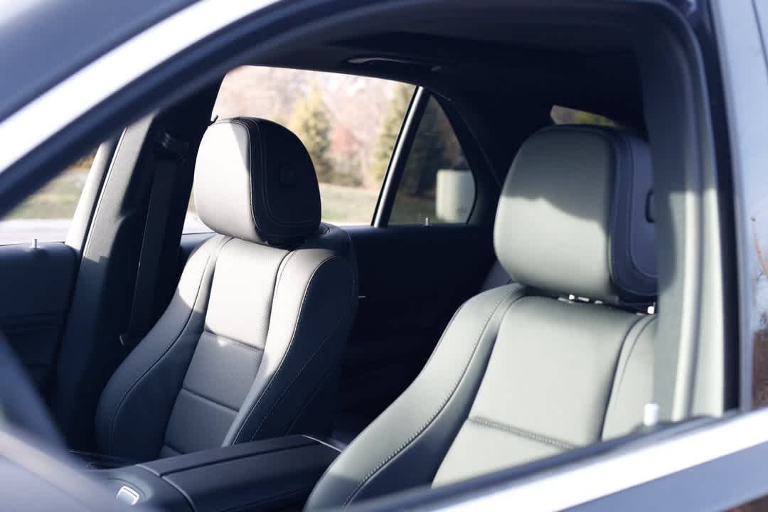 Thumbnail: 2026 Mercedes-Benz GLE - 19