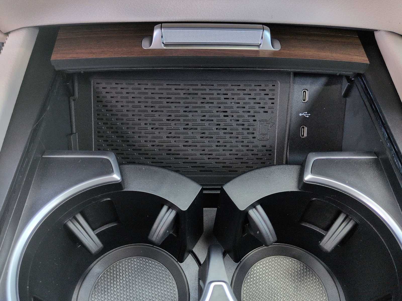 Thumbnail: 2026 Mercedes-Benz GLE - 33