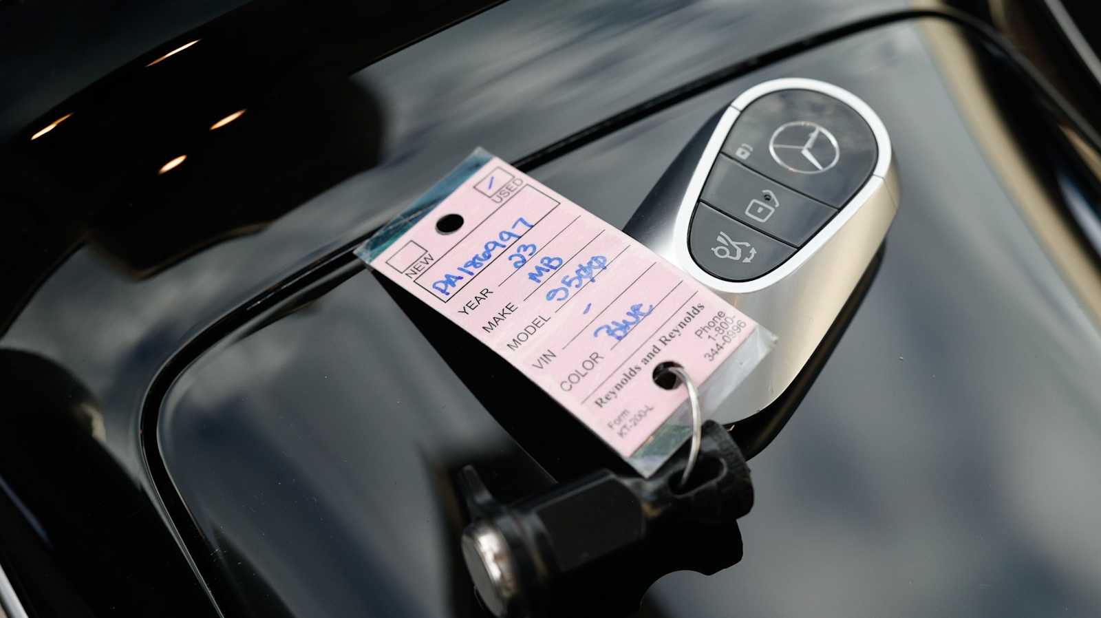 Thumbnail: 2023 Mercedes-Benz S-Class - 44