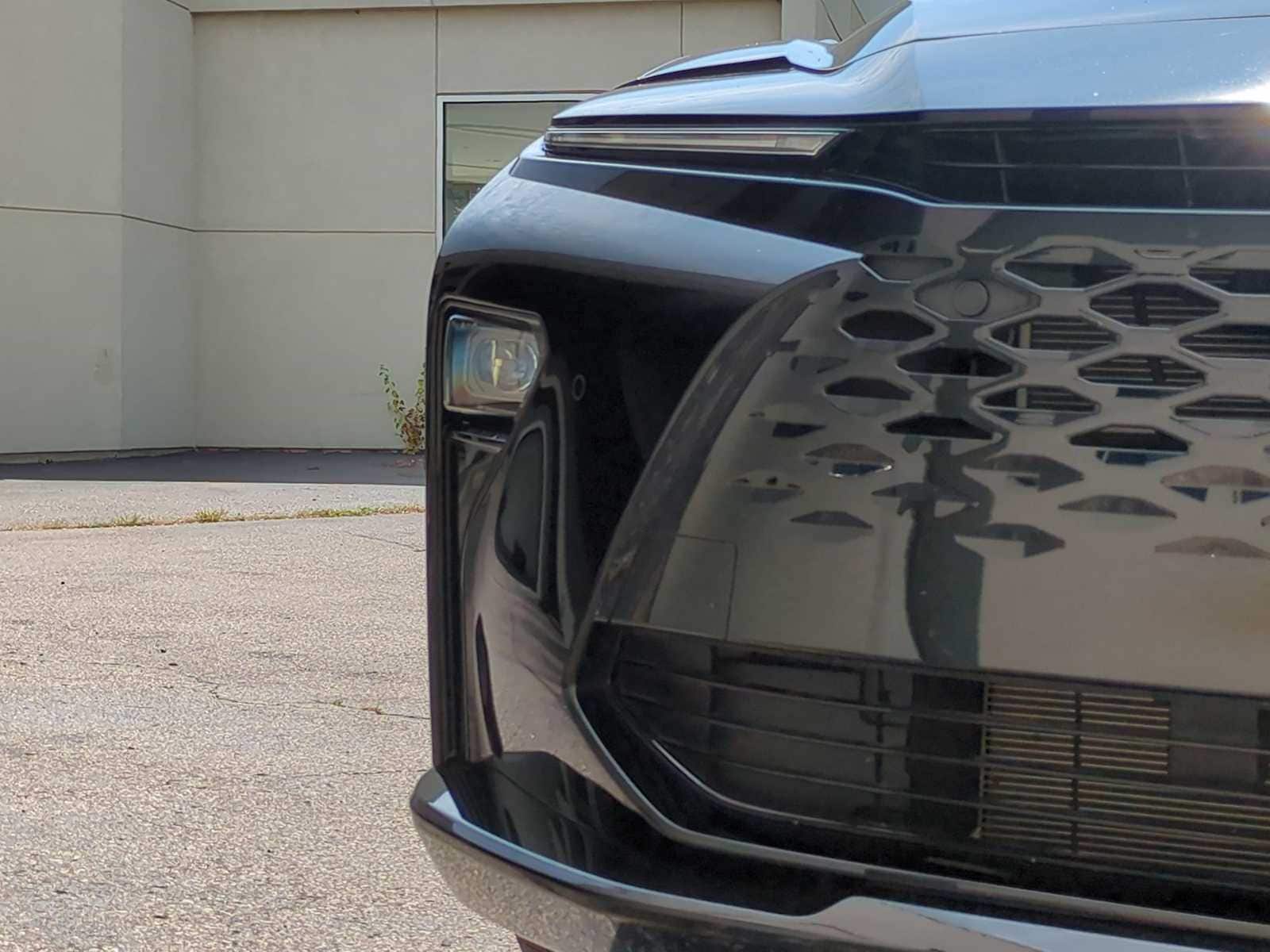 Thumbnail: 2025 Toyota Crown Signia - 11