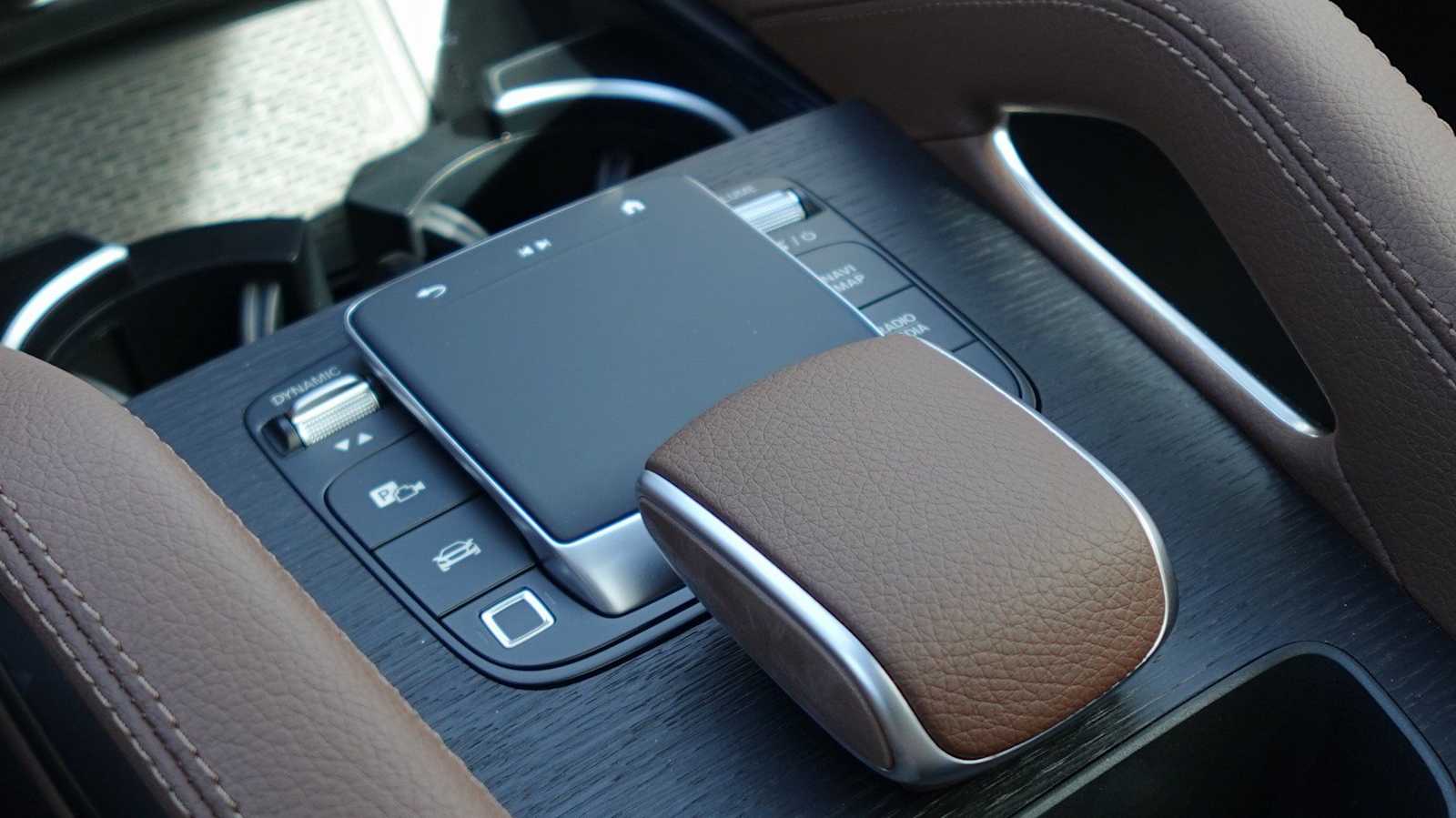 Thumbnail: 2026 Mercedes-Benz GLE - 33