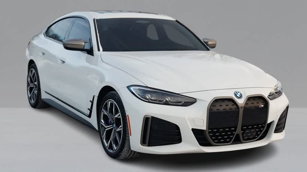 Thumbnail: 2022 BMW i4 - 3