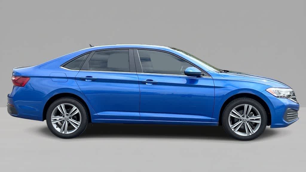 Thumbnail: 2023 Volkswagen Jetta - 9