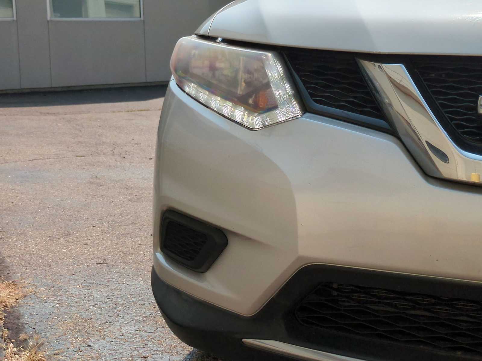 Thumbnail: 2016 Nissan Rogue - 11