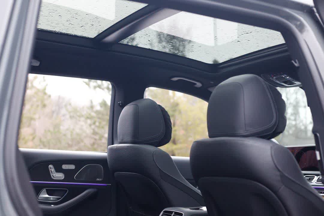 Thumbnail: 2026 Mercedes-Benz GLS - 23
