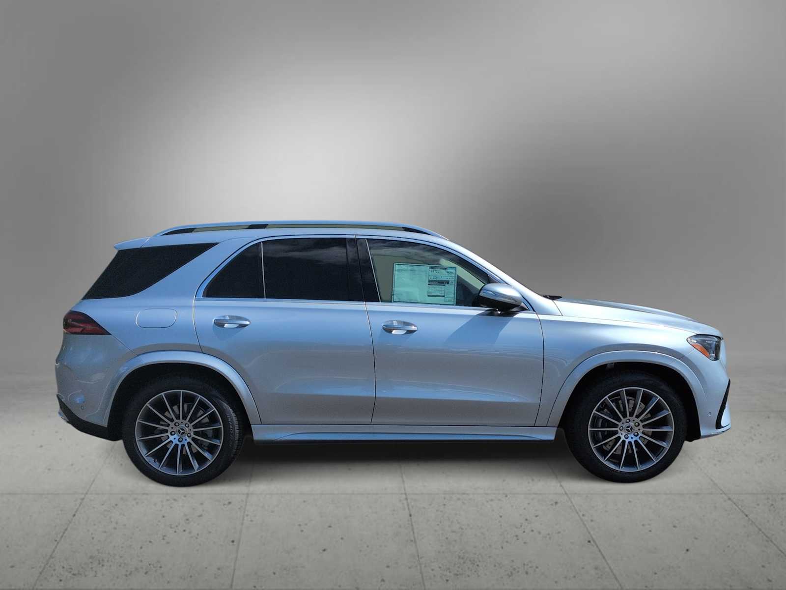 Thumbnail: 2026 Mercedes-Benz GLE - 9