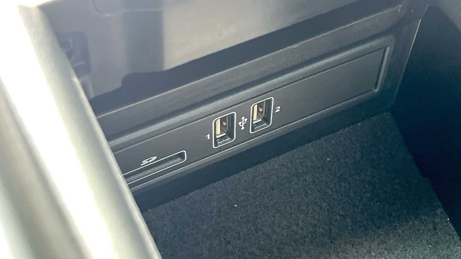Thumbnail: 2019 Mercedes-Benz E-Class - 47