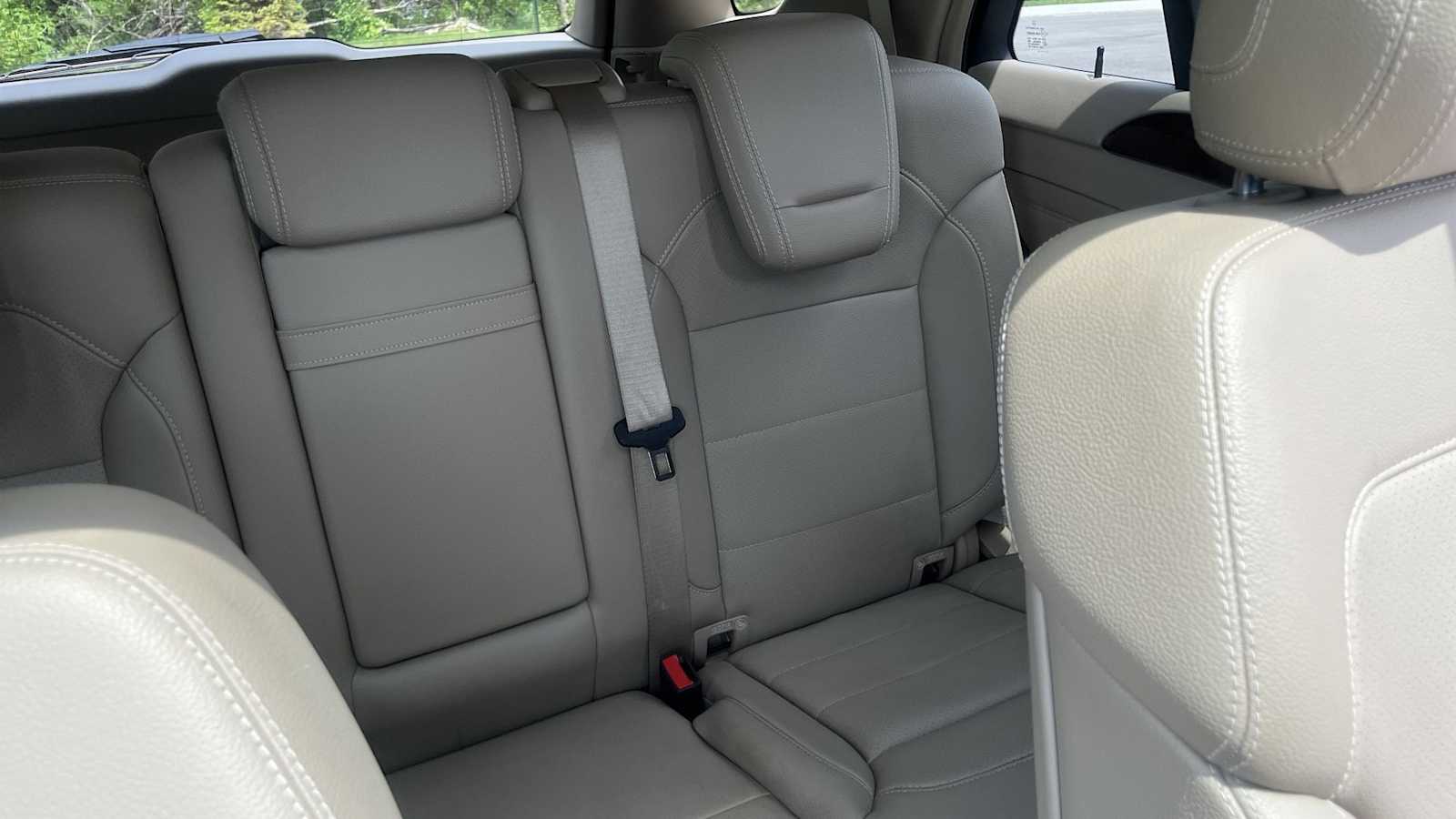 Thumbnail: 2013 Mercedes-Benz M-Class - 34