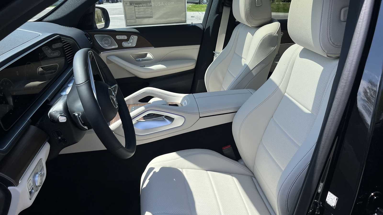 Thumbnail: 2026 Mercedes-Benz GLE - 15