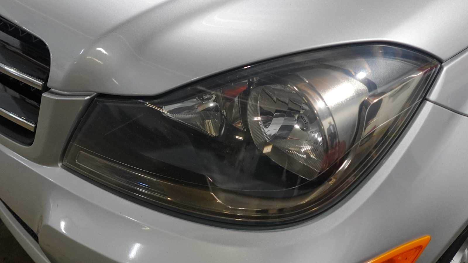 Thumbnail: 2015 Mercedes-Benz C-Class - 9