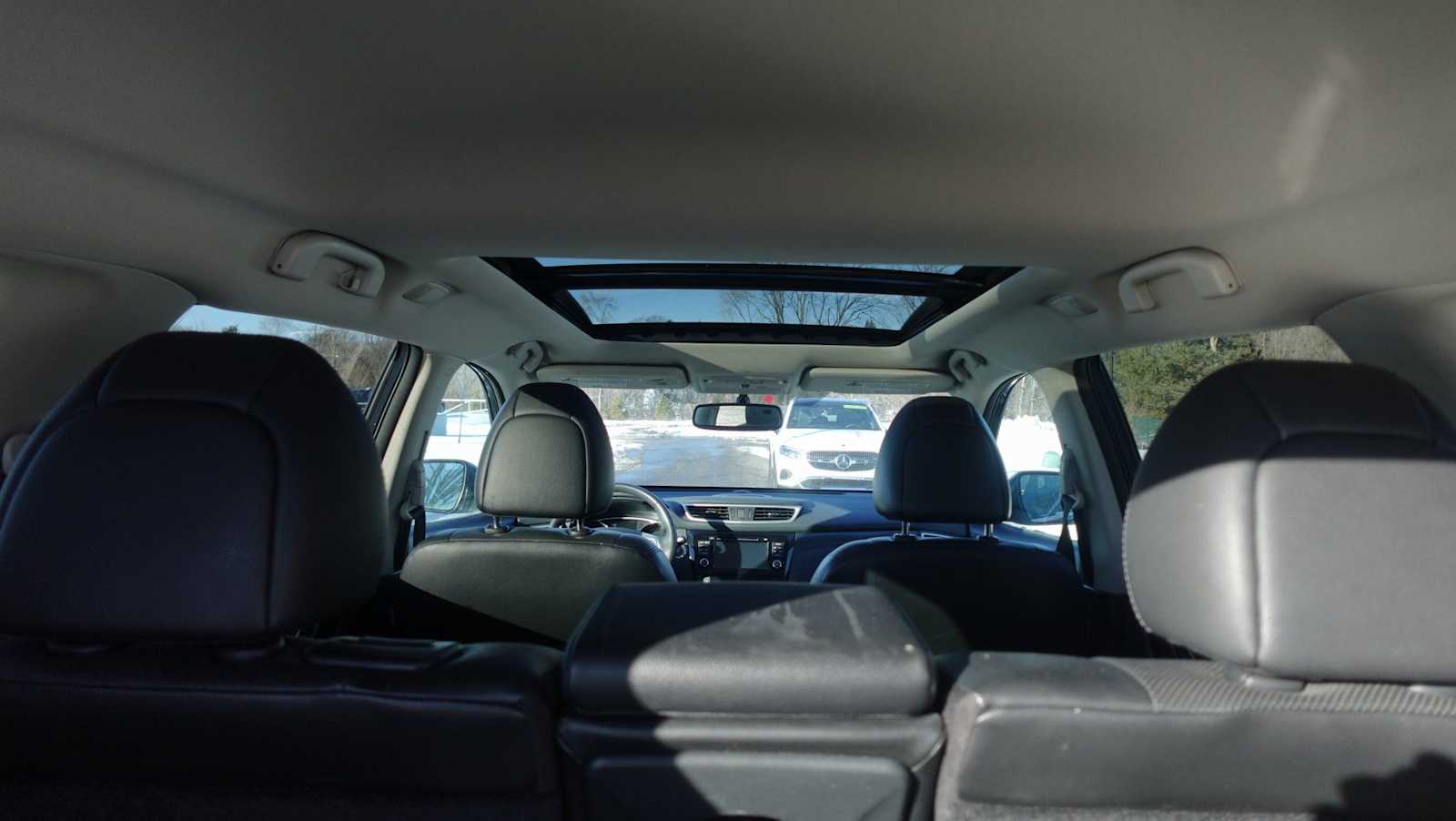 Thumbnail: 2016 Nissan Rogue - 11