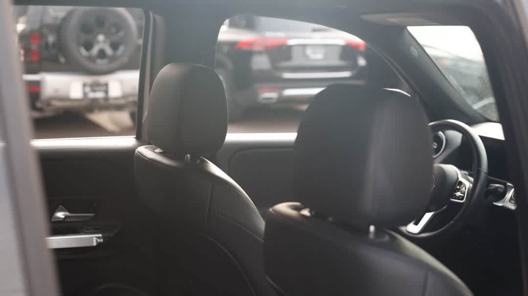 Thumbnail: 2022 Mercedes-Benz GLB - 25