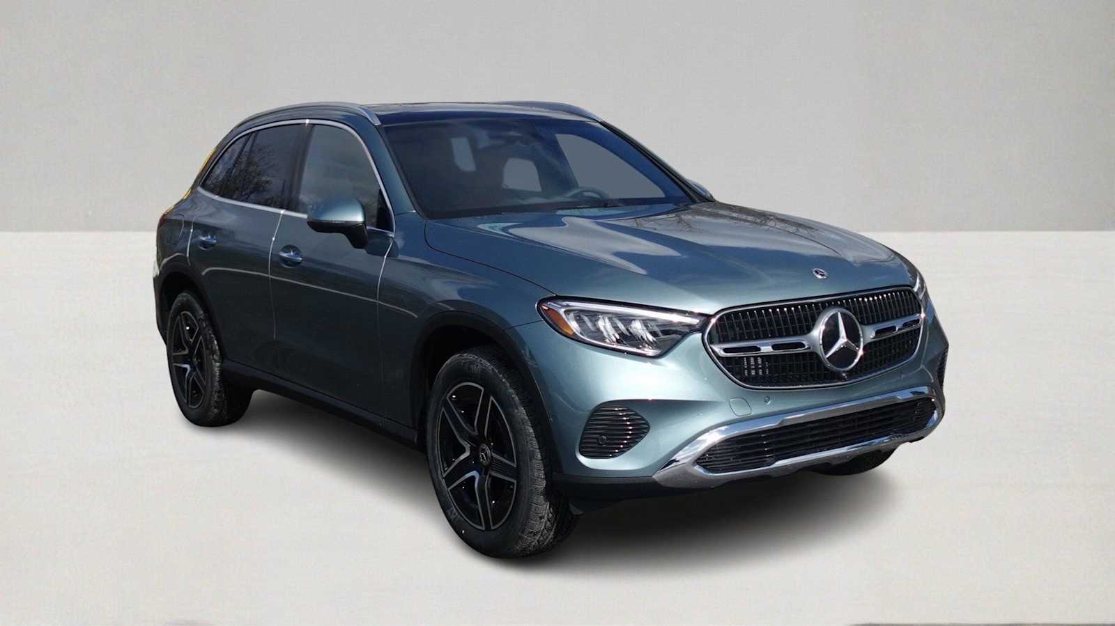 Thumbnail: 2026 Mercedes-Benz GLC - 3