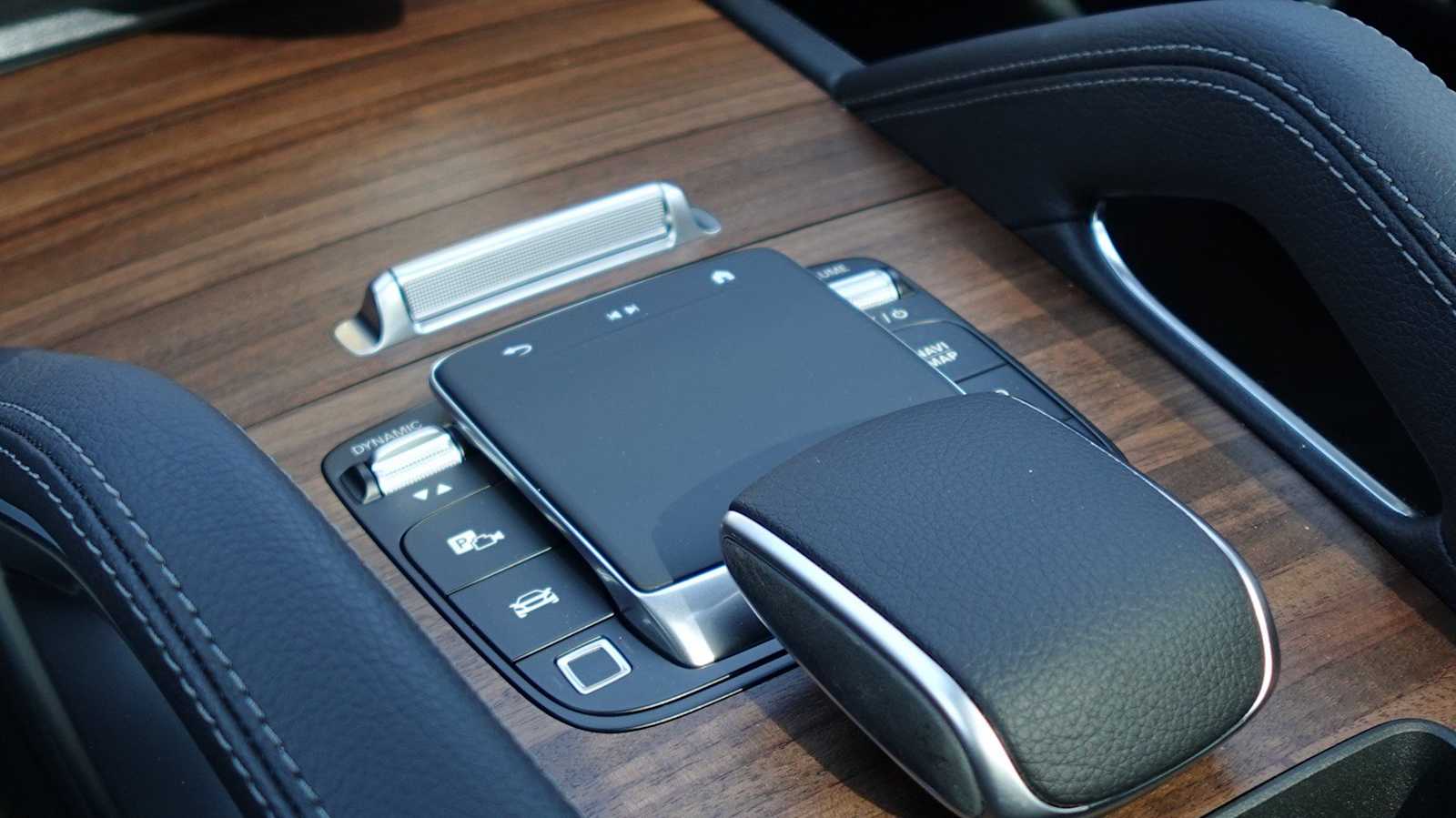 Thumbnail: 2026 Mercedes-Benz GLE - 35