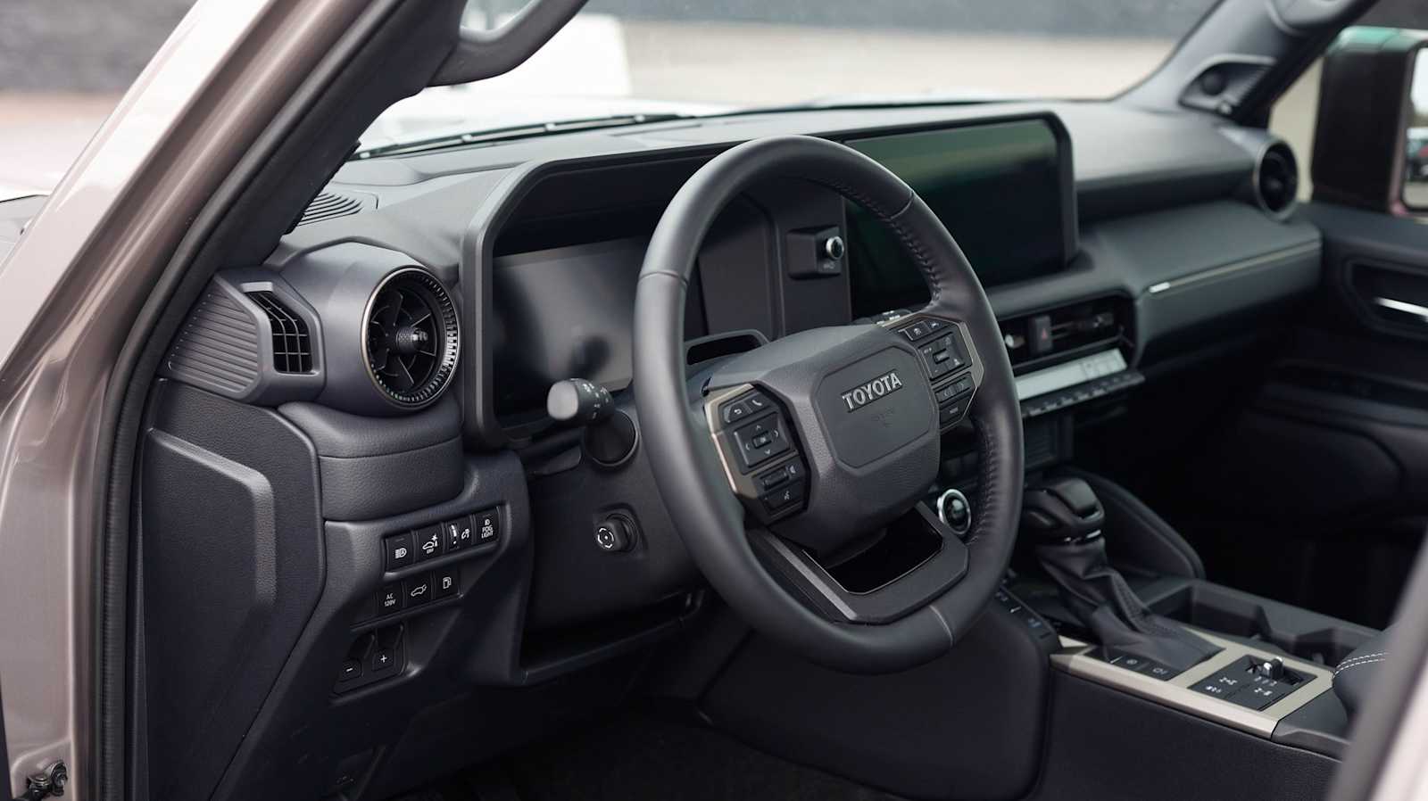 Thumbnail: 2025 Toyota Land Cruiser - 21