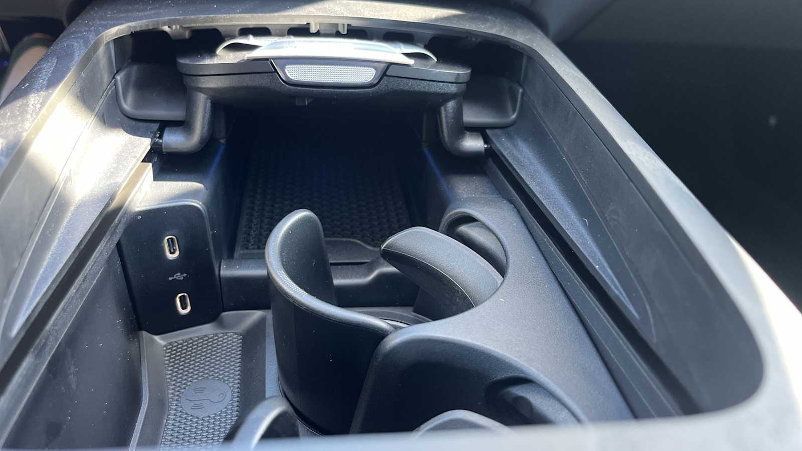Thumbnail: 2026 Mercedes-Benz E-Class - 47
