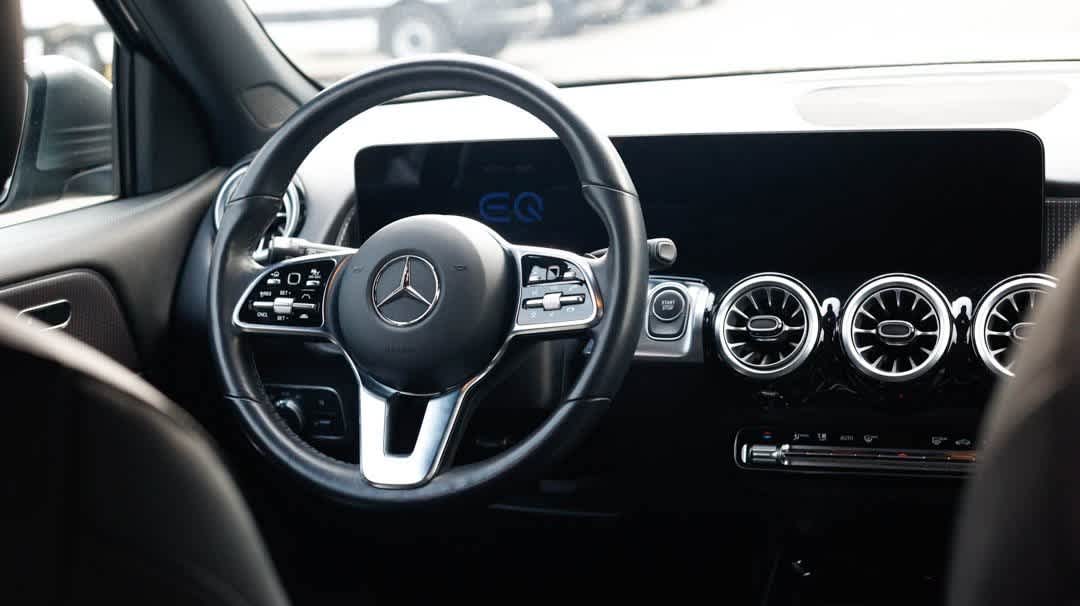 Thumbnail: 2023 Mercedes-Benz EQB - 29