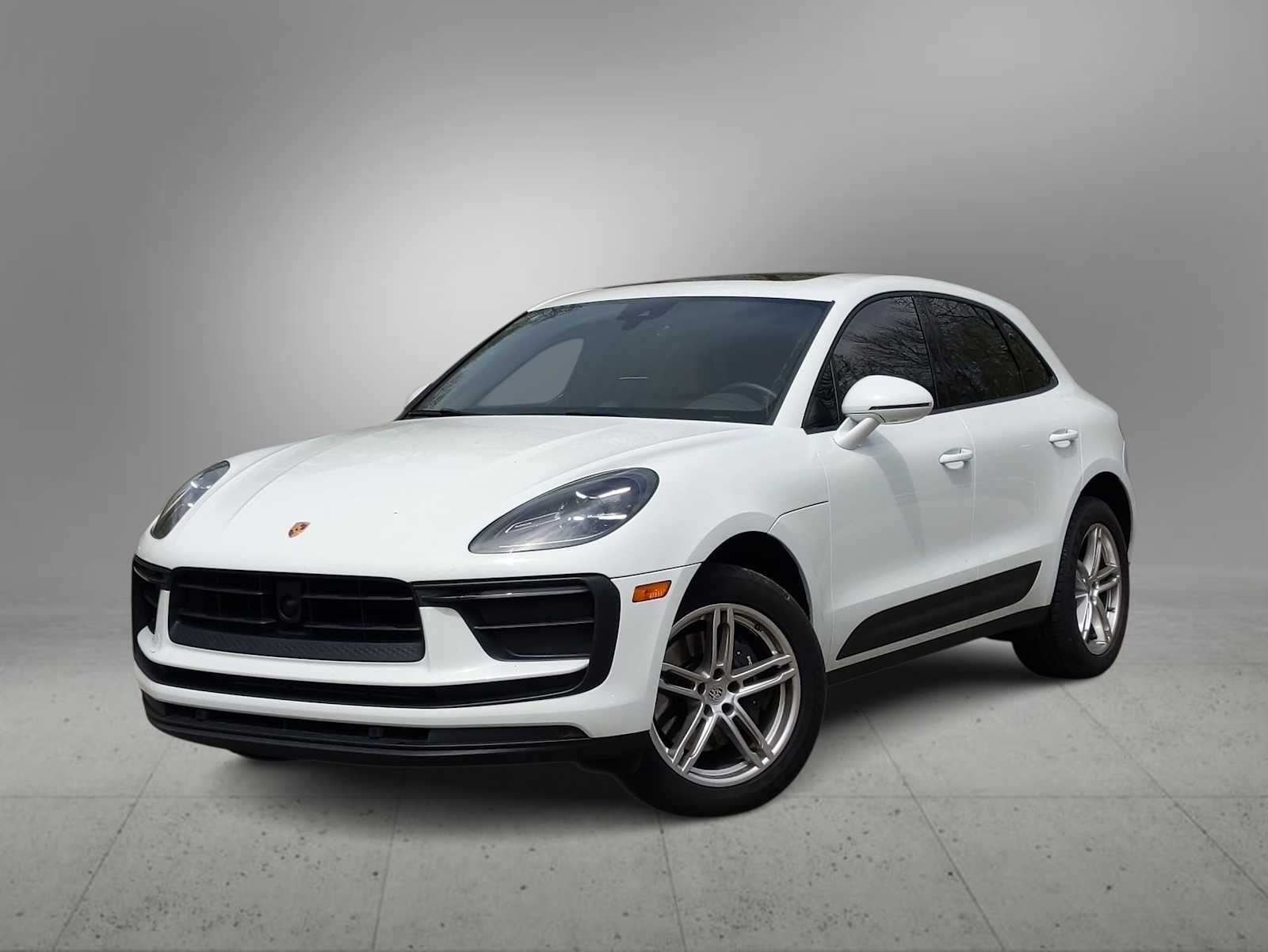 2023 Porsche Macan T -
                  Ann Arbor, MI