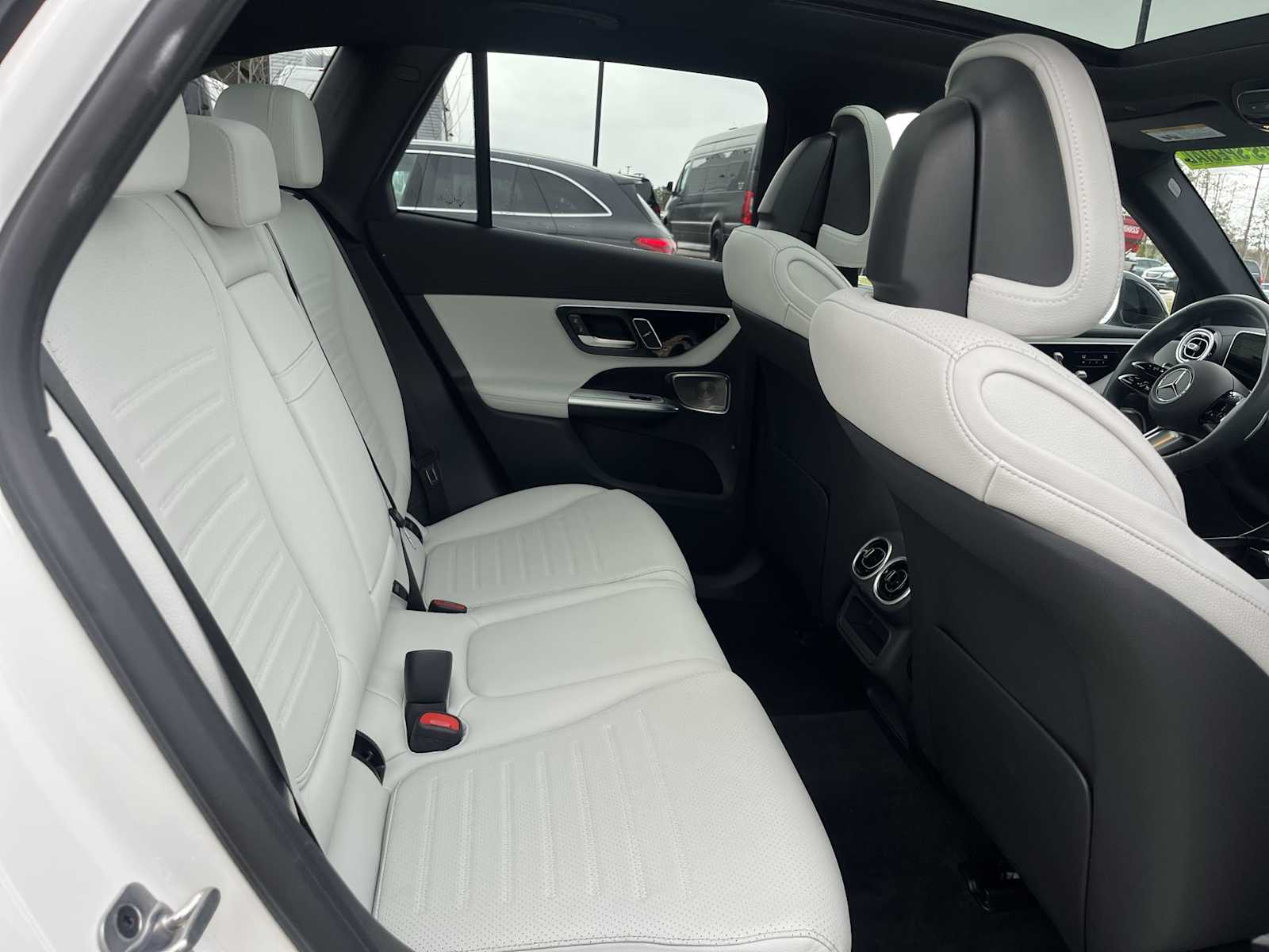 Thumbnail: 2026 Mercedes-Benz GLC - 12