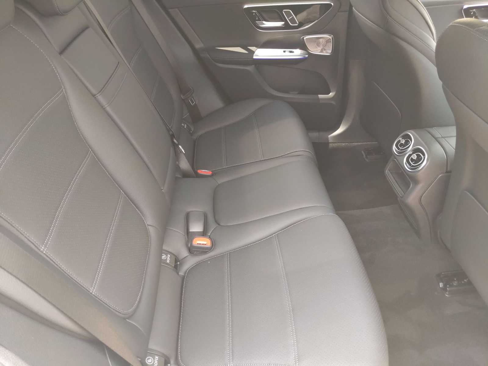 Thumbnail: 2025 Mercedes-Benz GLC - 21