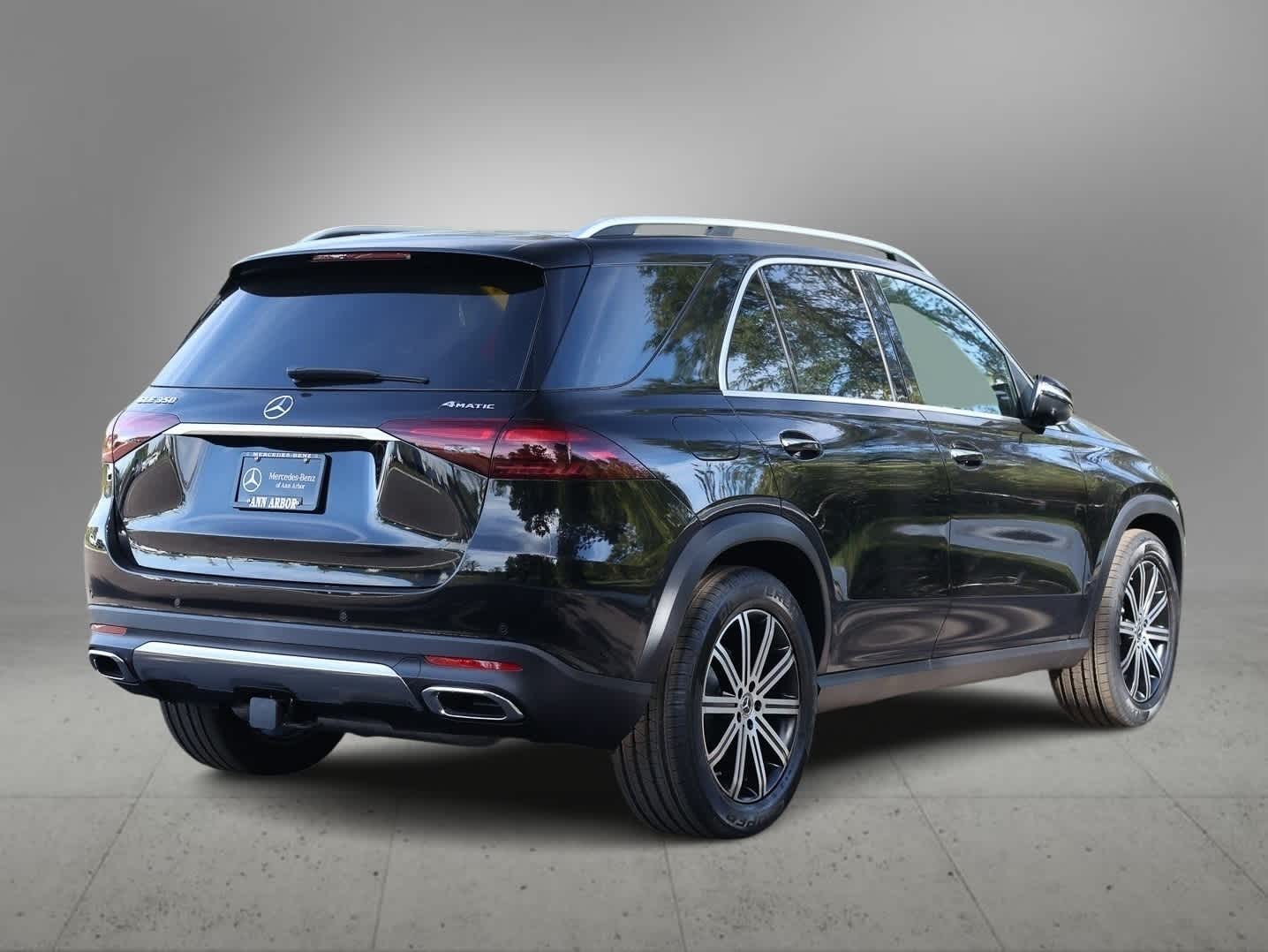 Thumbnail: 2026 Mercedes-Benz GLE - 5