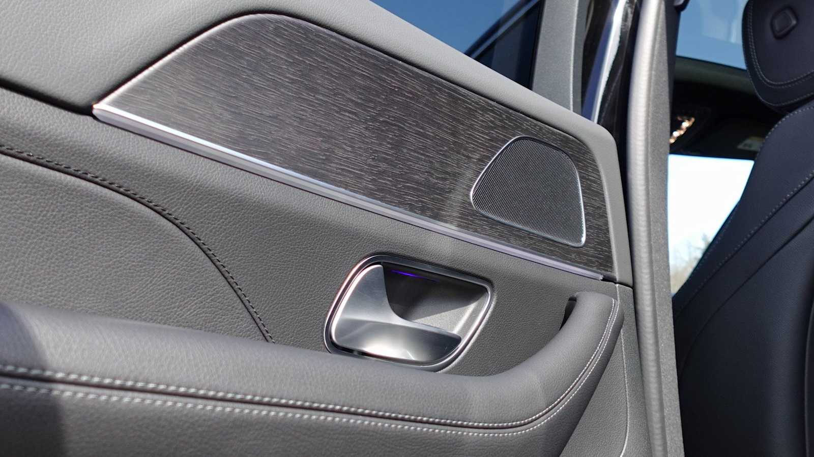 Thumbnail: 2026 Mercedes-Benz GLE - 44