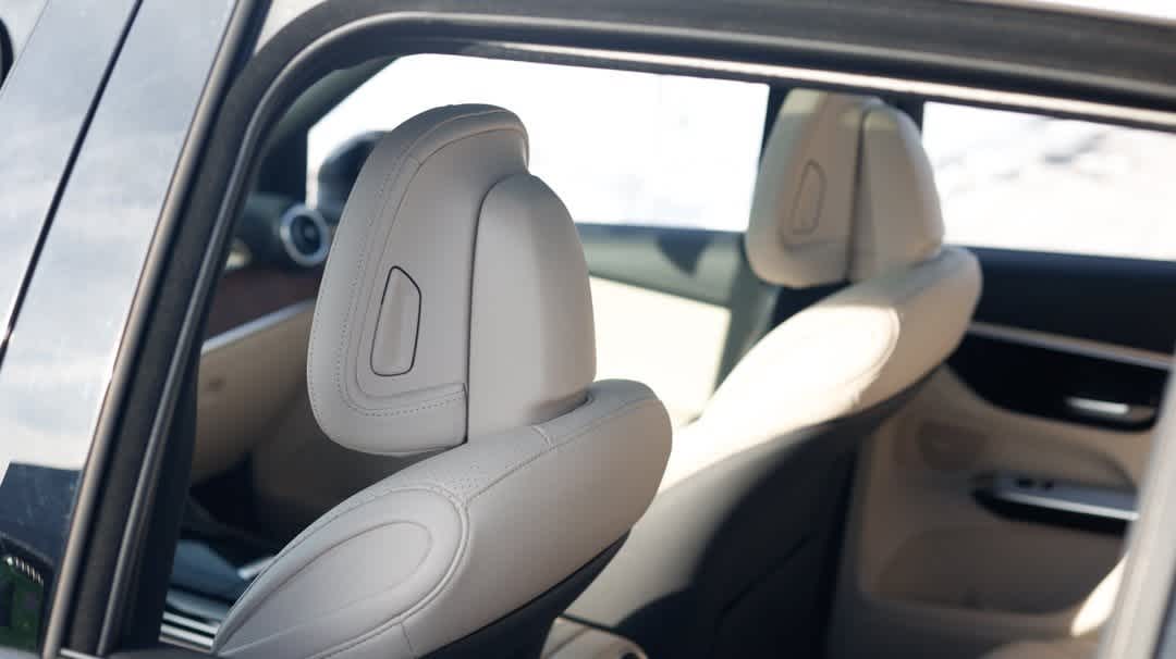 Thumbnail: 2024 Mercedes-Benz GLC - 14