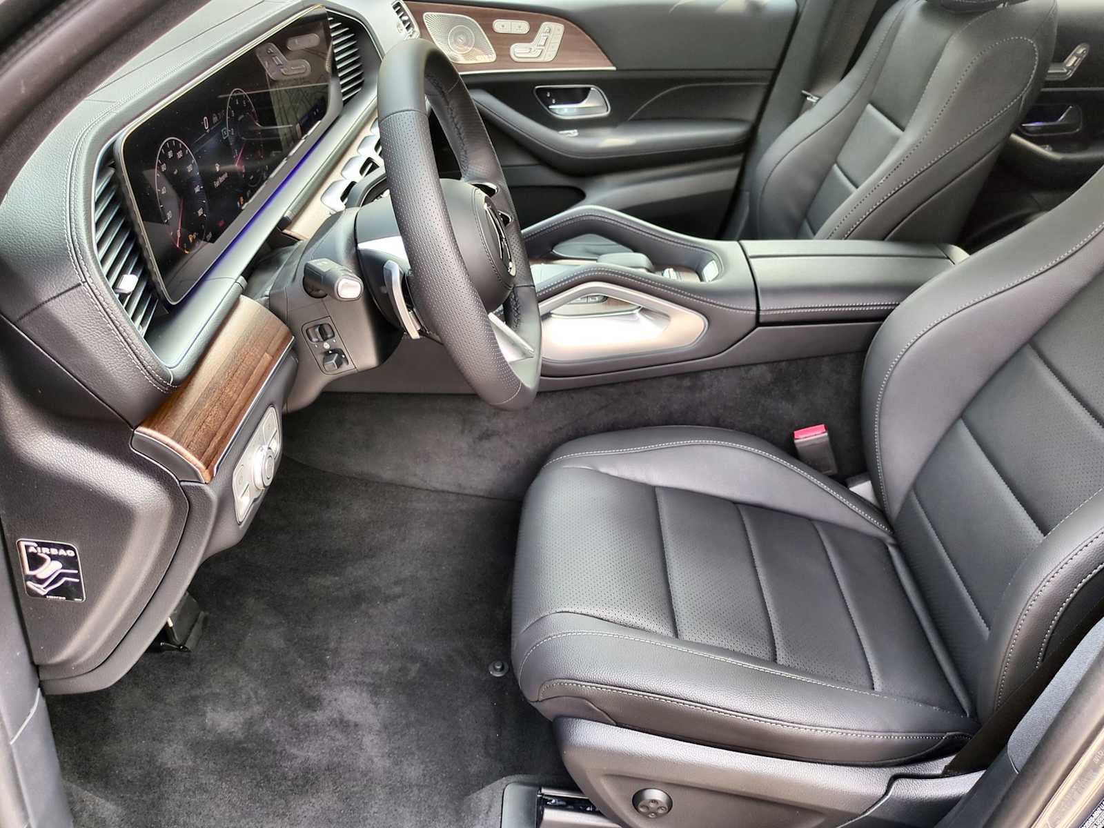 Thumbnail: 2025 Mercedes-Benz GLS - 17