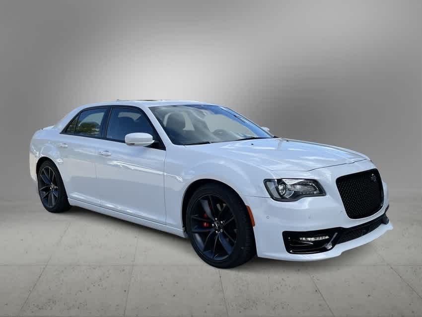 Used 2023 Chrysler 300 C with VIN 2C3CCAPJ9PH500905 for sale in Ann Arbor, MI