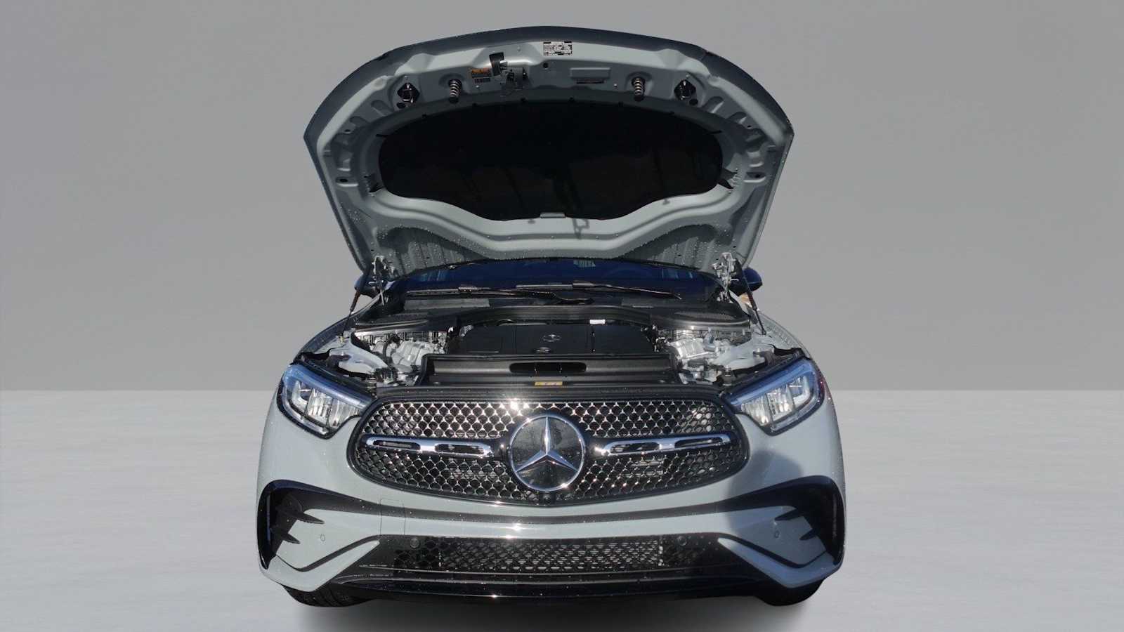 Thumbnail: 2026 Mercedes-Benz GLC - 9