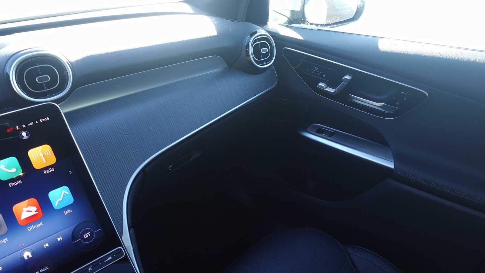 Thumbnail: 2026 Mercedes-Benz GLC - 37