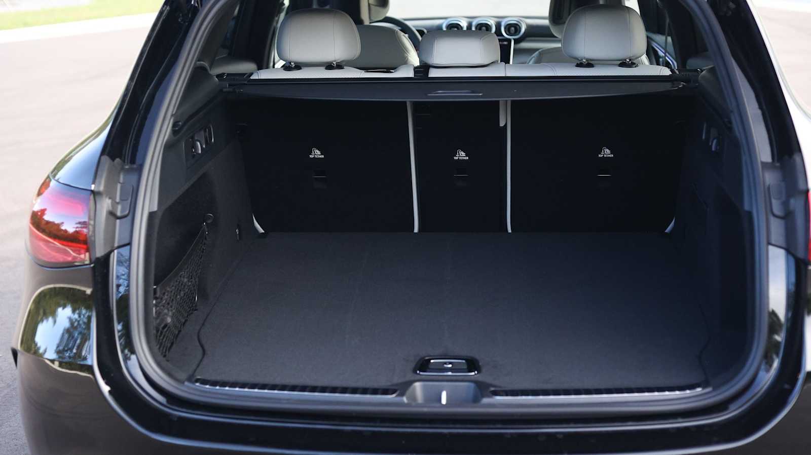 Thumbnail: 2026 Mercedes-Benz GLC - 16